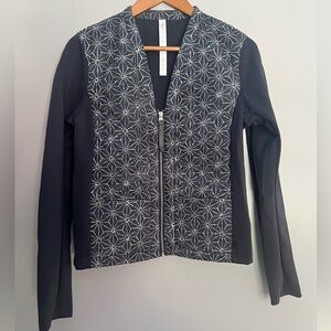 Lululemon Cardigan and Again *Sashiko Star Inkwell Ghost Size 8 Primaloft